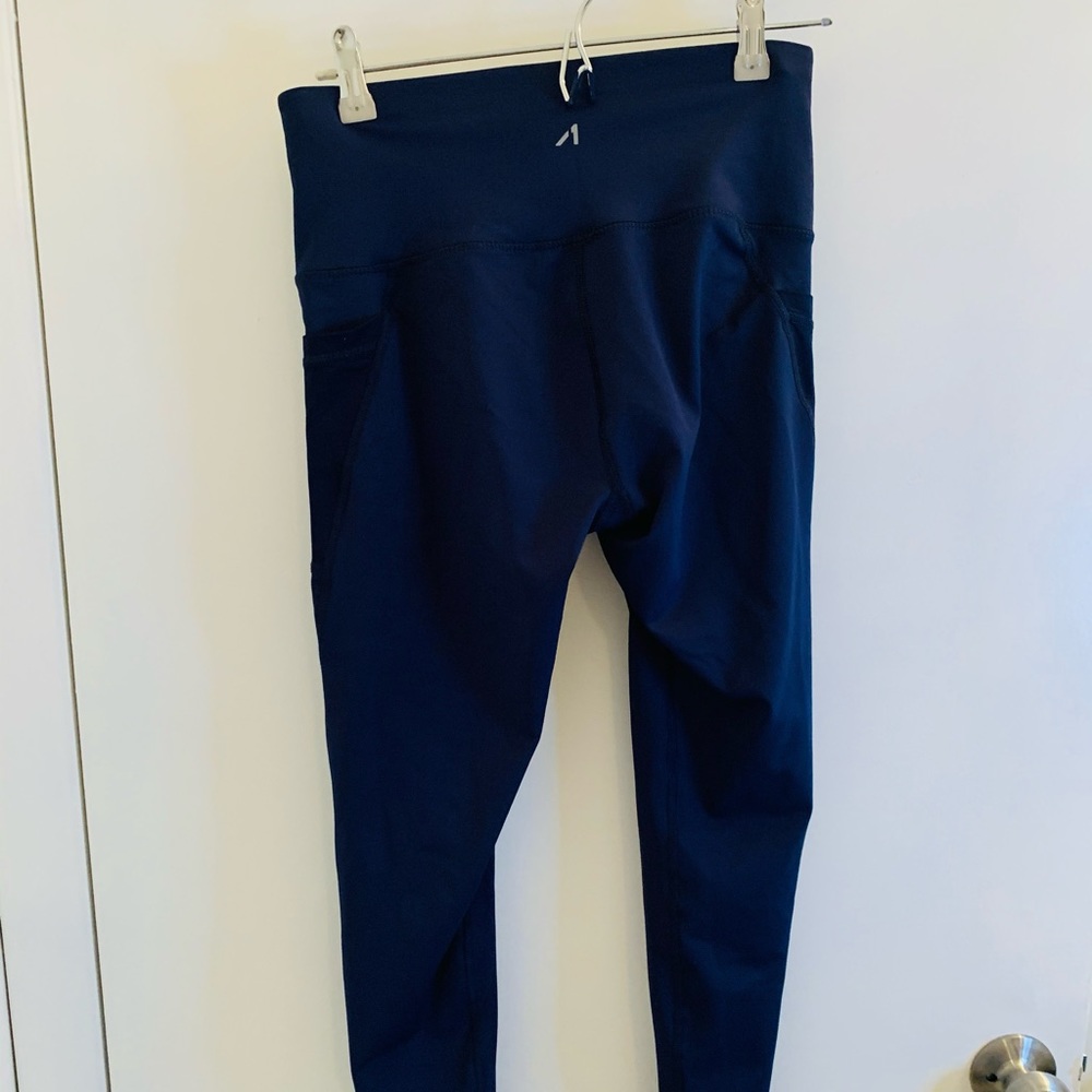 Blue yoga leggings